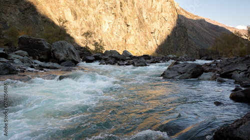 Billede på lærred mountain river in the gorge