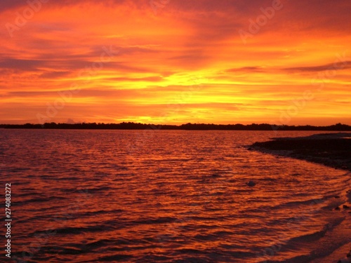 sunset over the sea amanecer en la Isla de la Tortuga