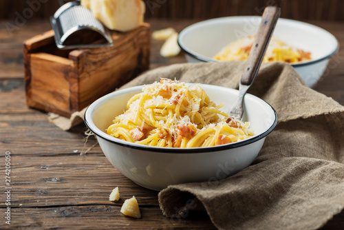 Photography Traditional italia spaghetti carbonara