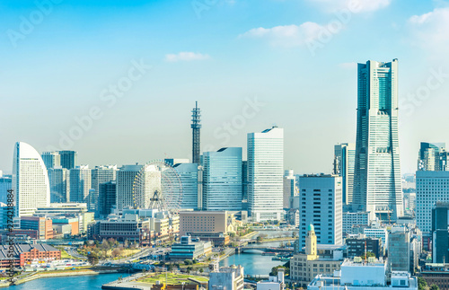 Cuadro en lienzo modern city skyline aerial view in Yokohama, Japan
