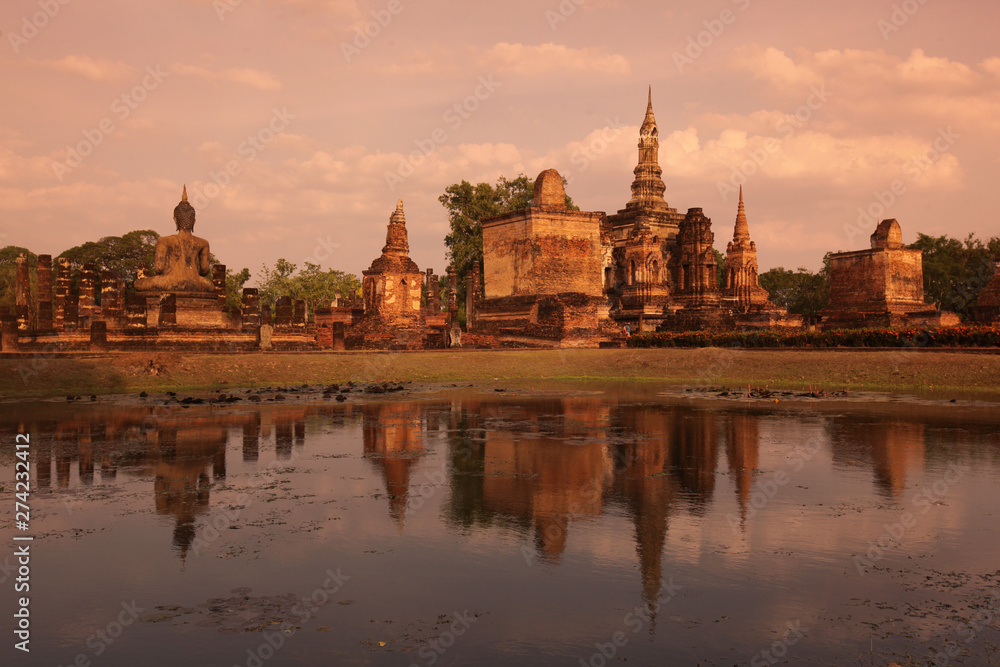 ASIA THAILAND SUKHOTHAI TEMPLE STUPA