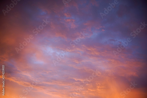 Abendsonne, Sonne, Abends, Rot, Sonnenuntergang, Wolken © mkstudio001