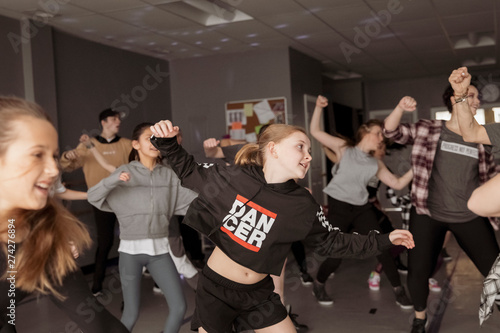 Принти на полотні Dancers practicing hip-hop dance in studio