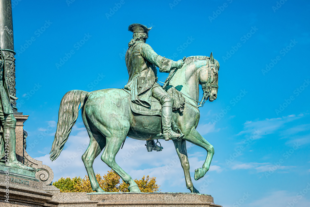 Obraz premium Element of the old Memorial monument of empress Maria Theresa in Vienna, Austria
