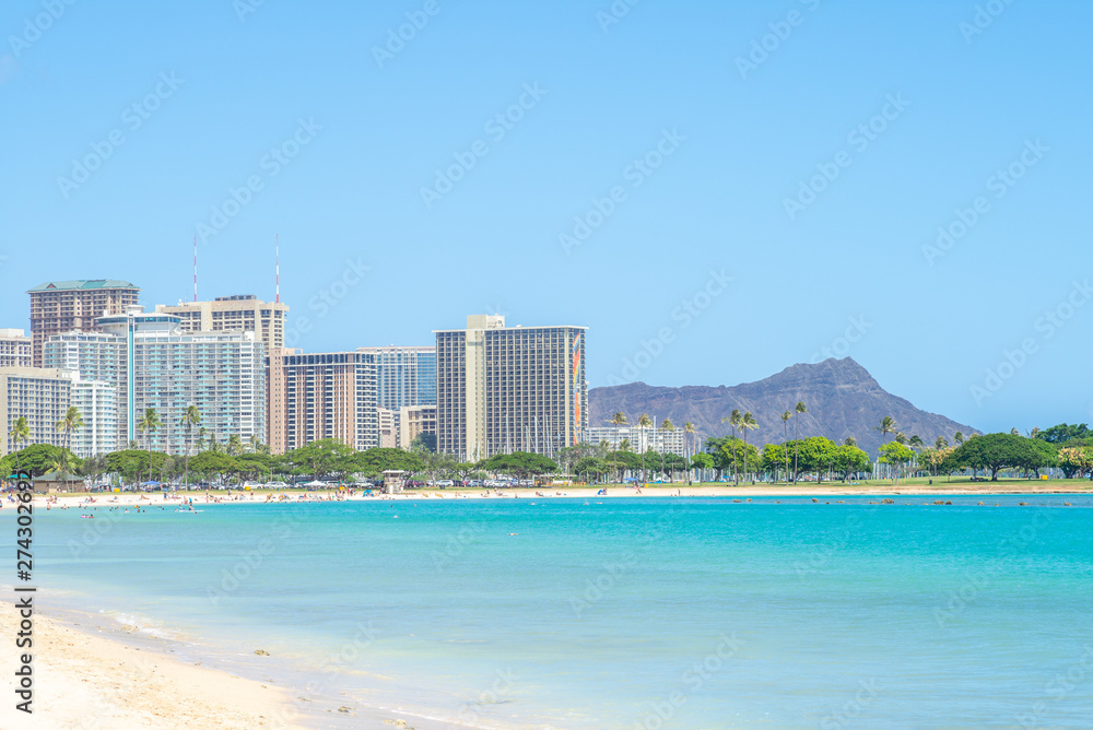 cityscape of honolulu in oahu island, hawaii, us cityscape of honolulu in oahu island, hawaii, us