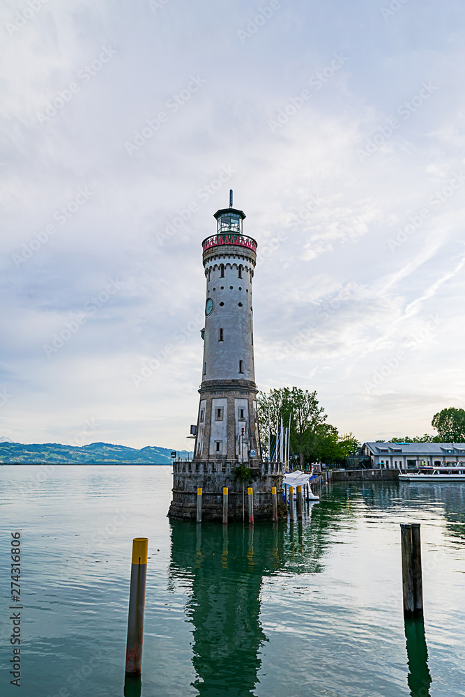 Der neue Leuchtturm in Lindau am Bodensee Der neue Leuchtturm in Lindau am Bodensee