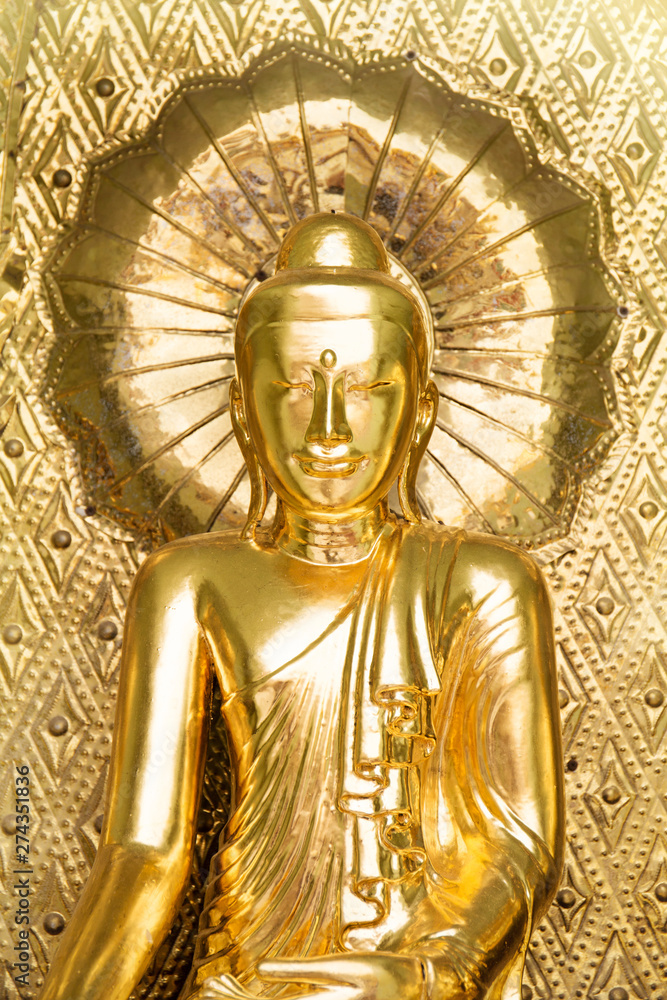 Fototapeta premium Buddha gold statue