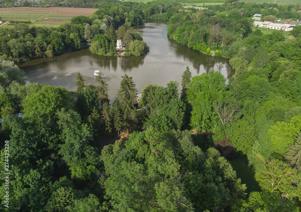 Obraz premium Top view of the park with a pond