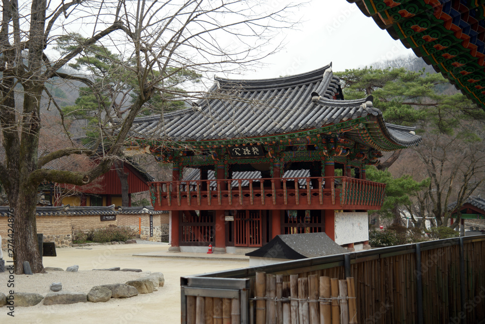 Obraz premium Baegyangsa Buddhist Temple, South Korea