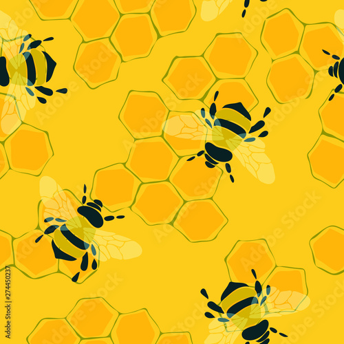 Fototapeta Naklejka Na Ścianę i Meble -  Honeycomb and bee seamless pattern. Bumblebee on yellow background.