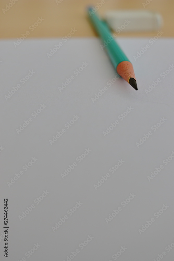Paper e pencil Paper e pencil