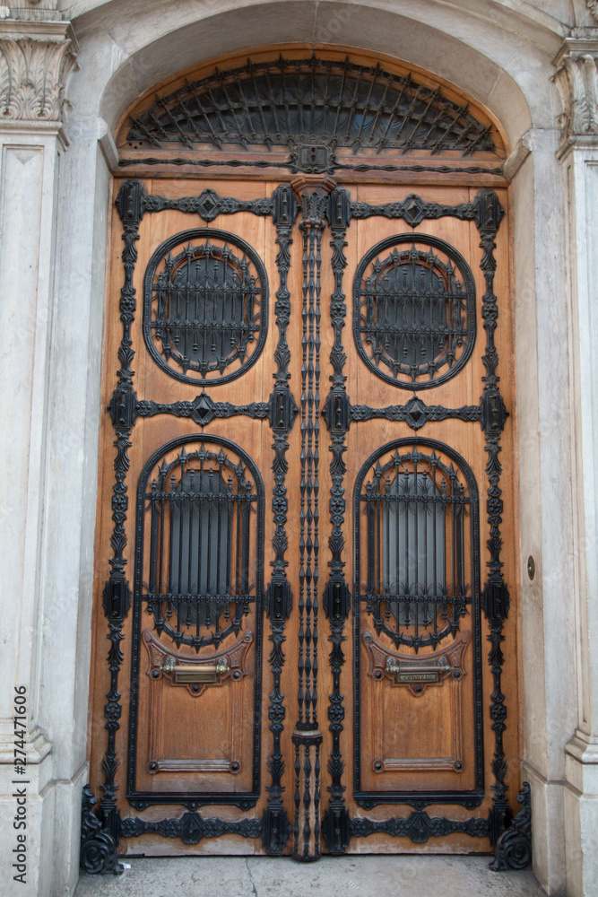 grande porte à lisbonne, portugal