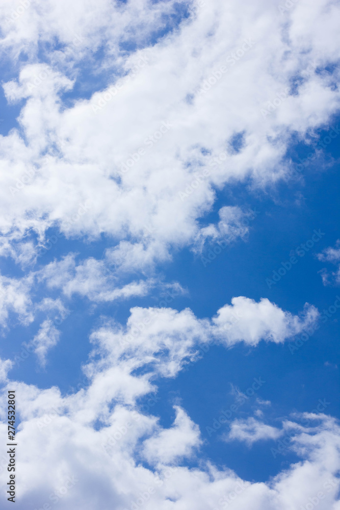 Fototapeta premium blue sky with white clouds