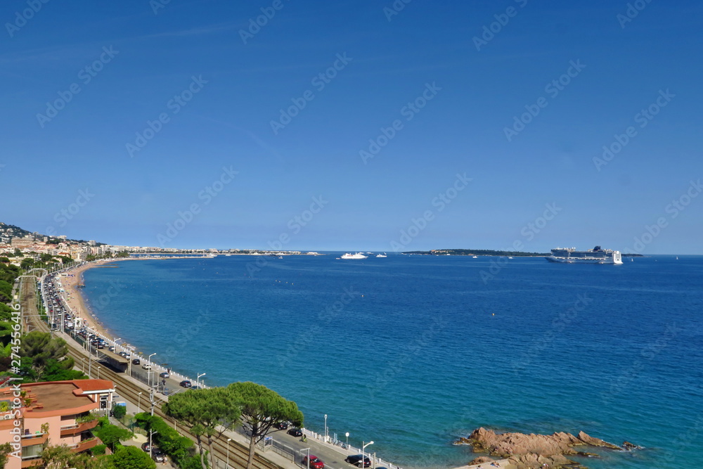 Baie de Cannes vue des hauteurs.
