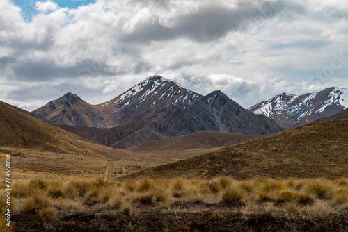 New Zealand - countryside mountains