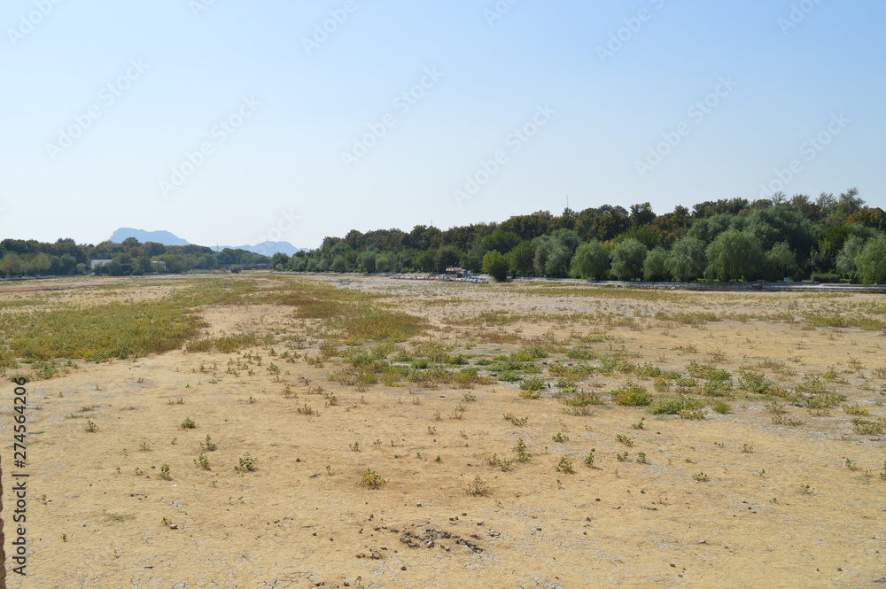 Iran, Isfahan, river, Zayanderud, dried-up river. Iran, Isfahan, river, Zayanderud, dried-up river.