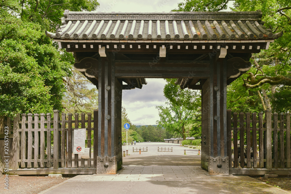 japanese gate