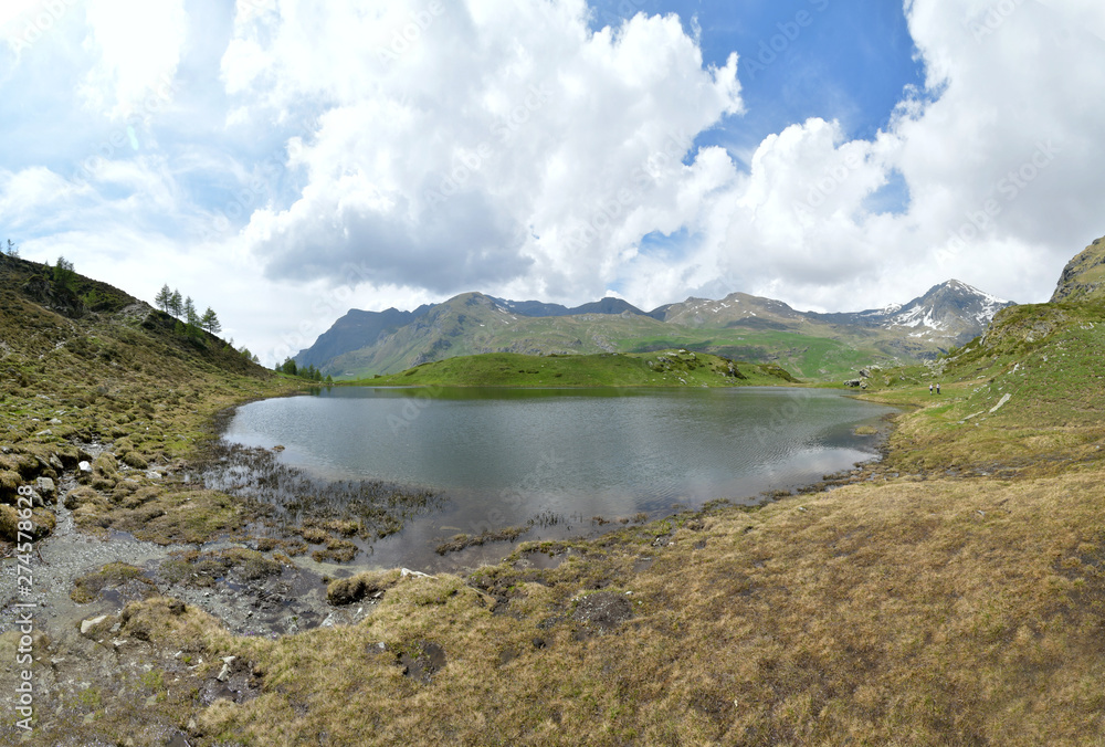 Obraz premium Lake Literan, in the Aosta Valley.