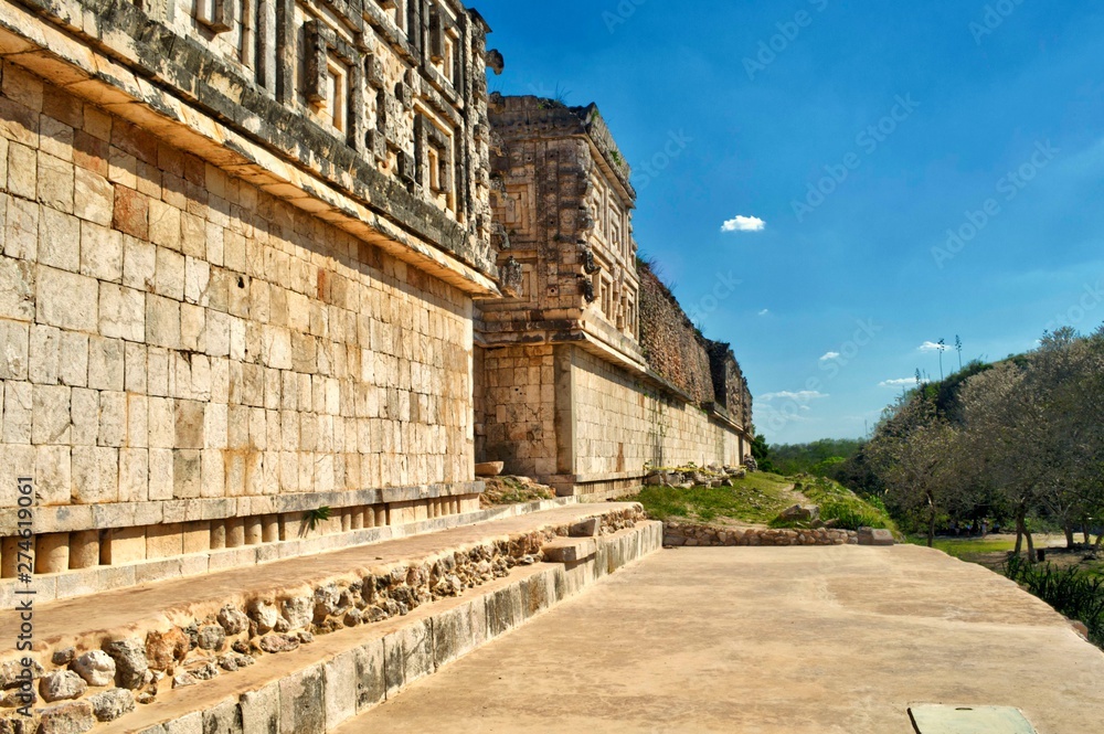 El Palacio del Gobernador en la antigua ciudad maya de Uxmal, Mérida, México. Uxmal, considerada uno de los sitios arqueológicos más importantes de la cultura maya. Zona arqueológica protegido INAH