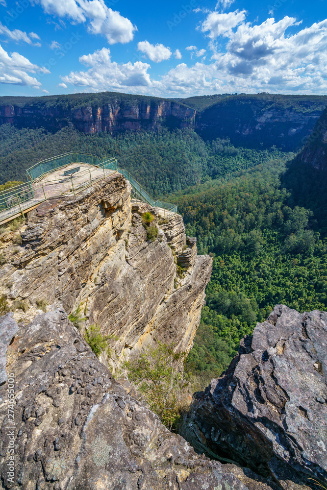 Fototapeta premium pulpit rock lookout, blue mountains national park, australia 33