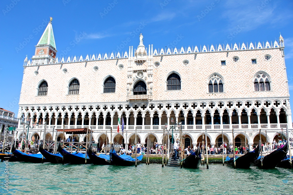 doges palace in venice