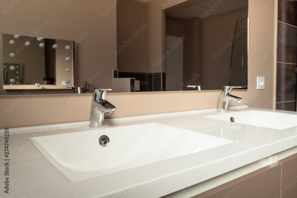 Fototapeta premium salle de bain contemporaine