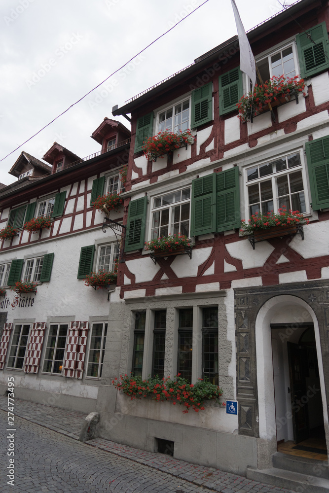 Historische Häuser in der Altstadt von Bregenz am Bodensee