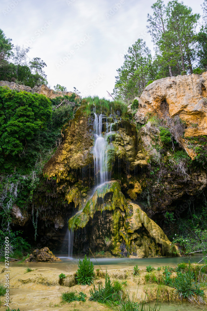 Cascada de la Hiedra de Teruel, Mora de Rubielos foto de Stock | Adobe Stock