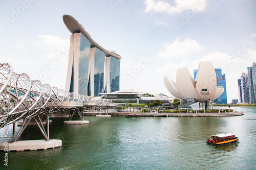 Photography SINGAPORE, SINGAPORE - MARCH 2019: Marina Bay sand and Art Science museum