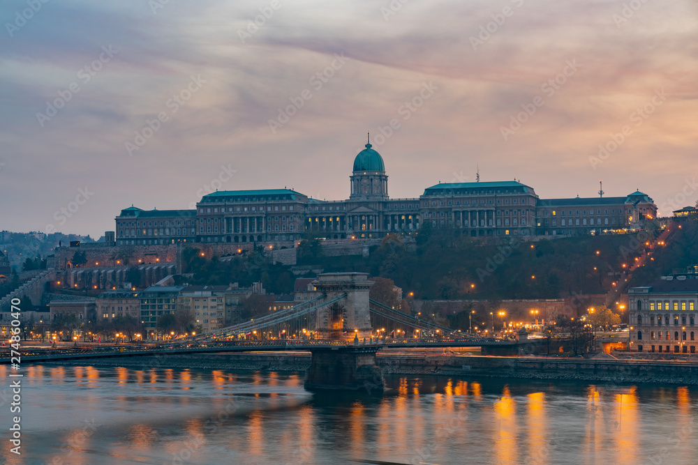 Sunset view of the famous Széchenyi Chain Bridge with Buda Castle