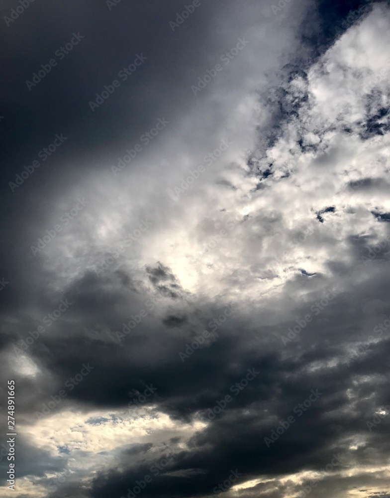 Obraz premium cloudy skies