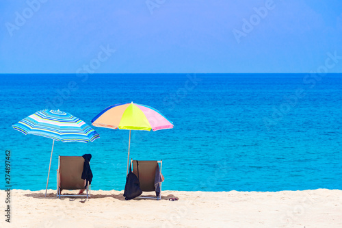  Summer beach landscape  on a relaxing holiday in the middle of an umbrella on a clean white beach and blue sea  Phuket  Thailand