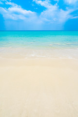 The clean and beautiful white beach of southern Thailand