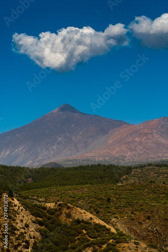 Teide, a volcanoÊof 3,718m is the highest point in Spain, located in Teide National Park, Tenerife, Canary Islands, Spain