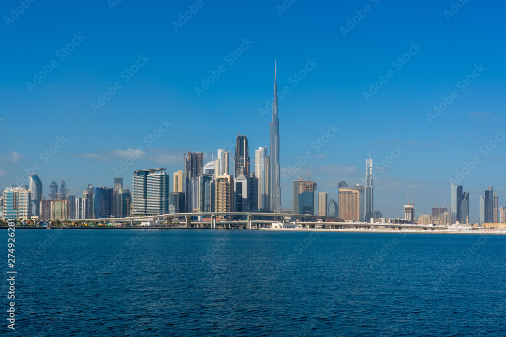 Obraz premium Dubai cityscapes at daytime