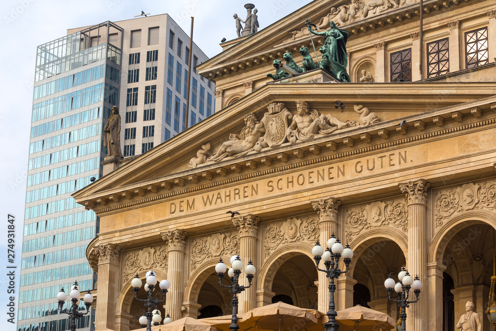 Fototapeta premium old opera frankfurt am main germany