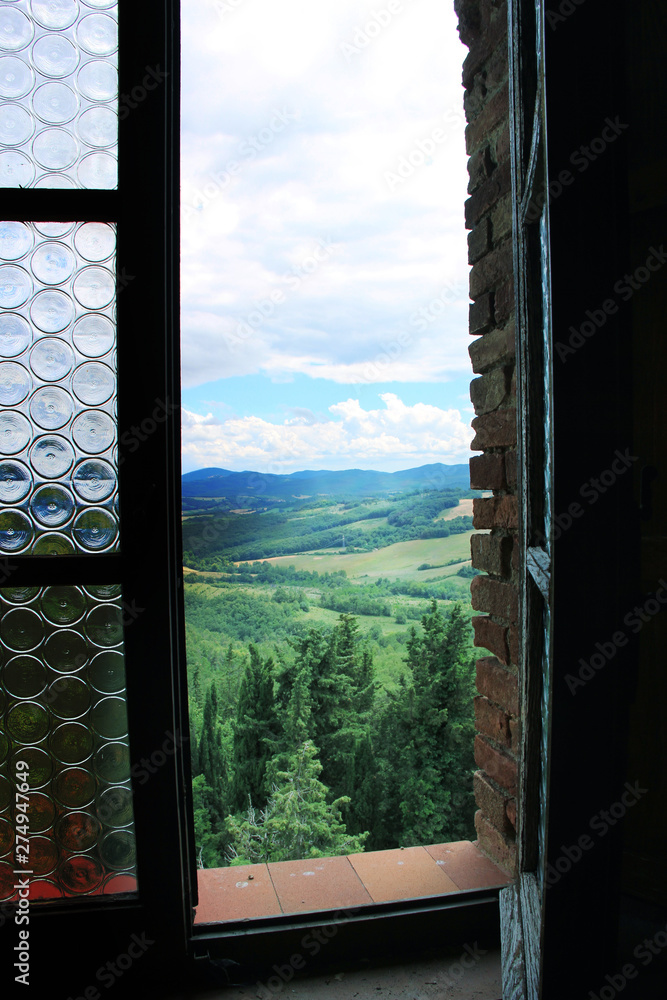 Window in Tuscany, Italy Window in Tuscany, Italy
