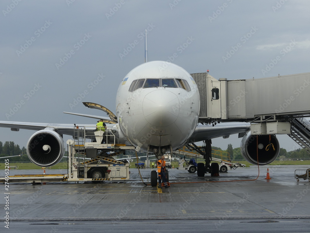 Preparation of the aircraft before departure, close-up. Preparation of the aircraft before departure, close-up.