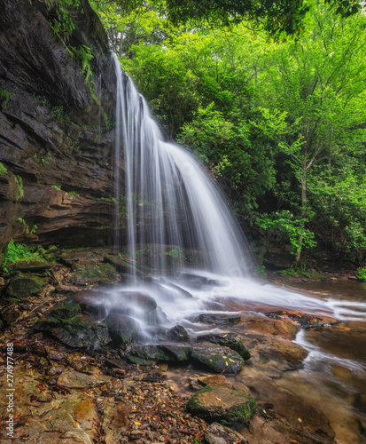 Fototapeta Naklejka Na Ścianę i Meble -  North Carolina Waterfall - Schoolhouse Falls 