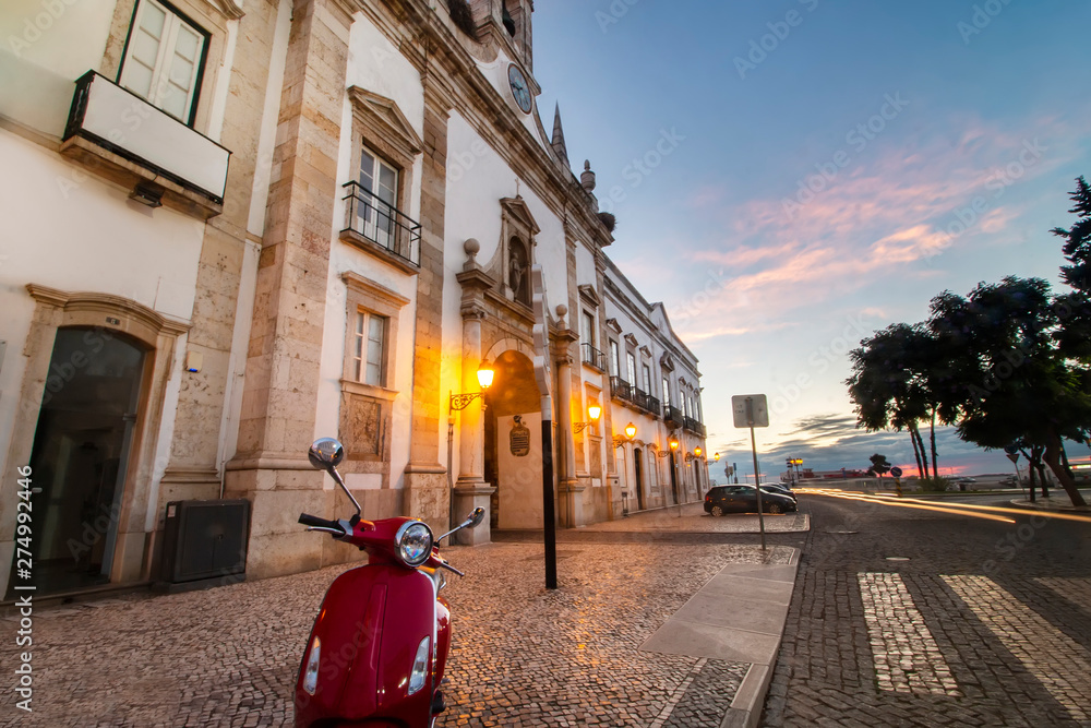 Obraz premium Main entrance to historical downtown