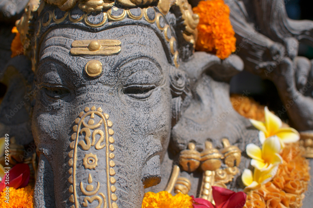 statue in thai temple