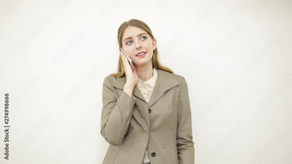 白人のビジネスウーマン