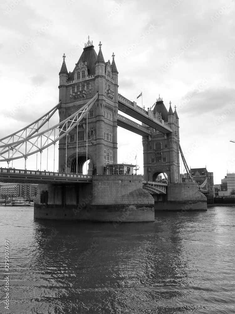 Perspective of the Tower bridge, London.