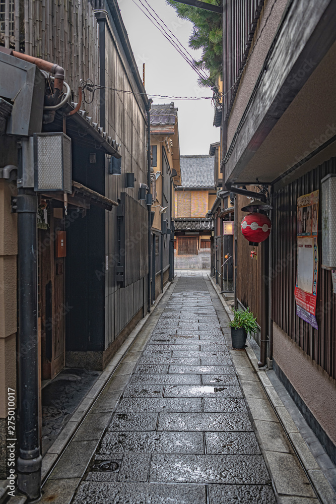 京都 祇園の路地風景