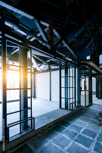 Building an indoor steel structure
