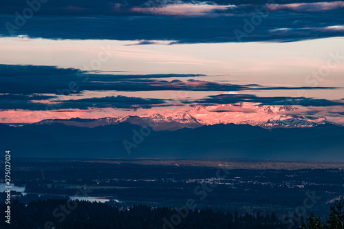 Photography Sunset alpenglow over Mount Baker, Washington, USA seen from Canada