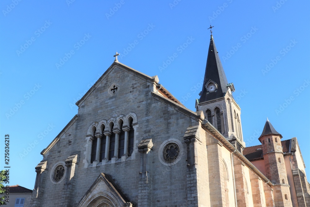 Fototapeta premium Eglise catholique Saint Clair dans le village de Brignais - Département du Rhône - France