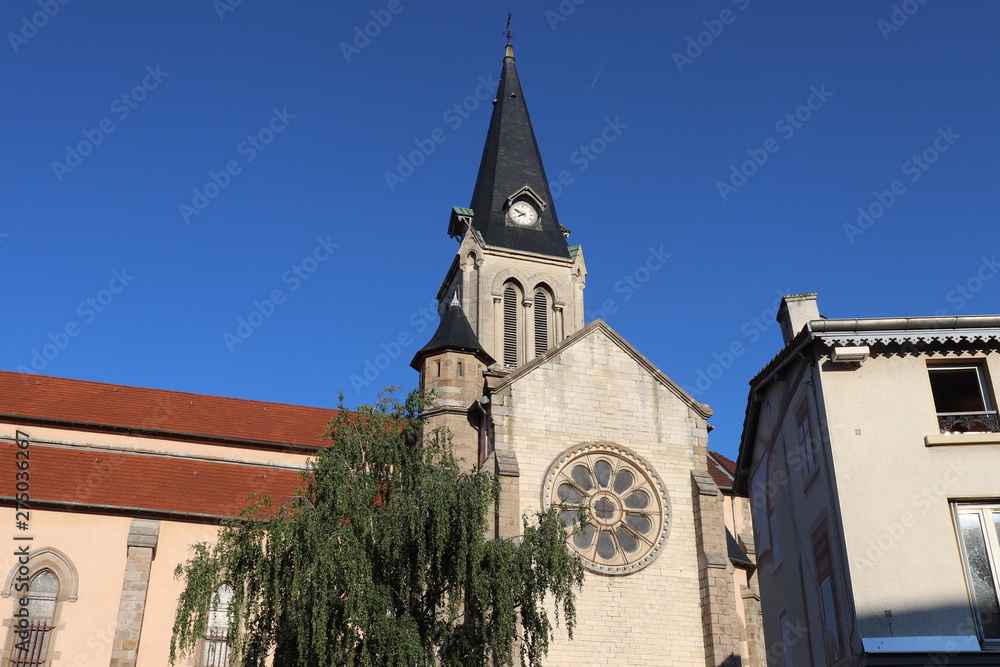 Eglise catholique Saint Clair dans le village de Brignais - Département du Rhône - France Eglise catholique Saint Clair dans le village de Brignais - Département du Rhône - France