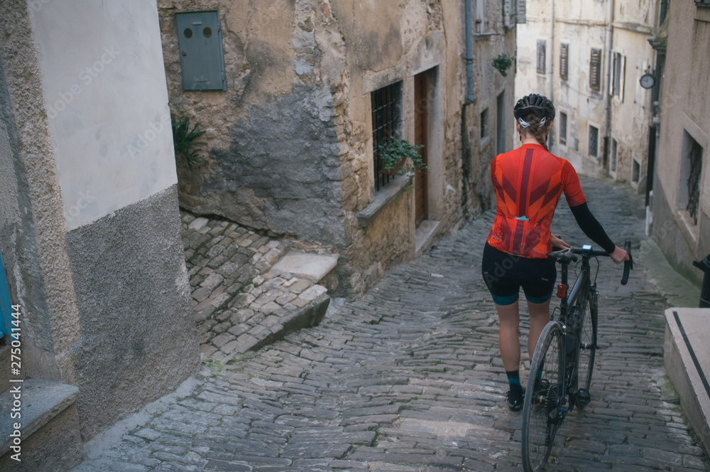 Riding up and down the valleys in Istria, finding hidden places, old cities in the inland