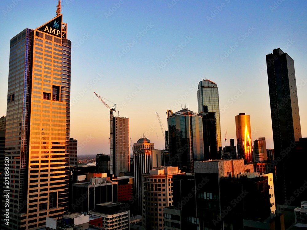 Naklejka premium 海外の街の夕暮れ